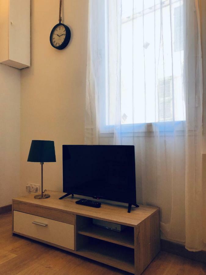 #t3 Intra-muros Apartment Avignon